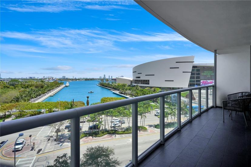 Picture of 888 Biscayne Blvd # 610, Miami FL 33132