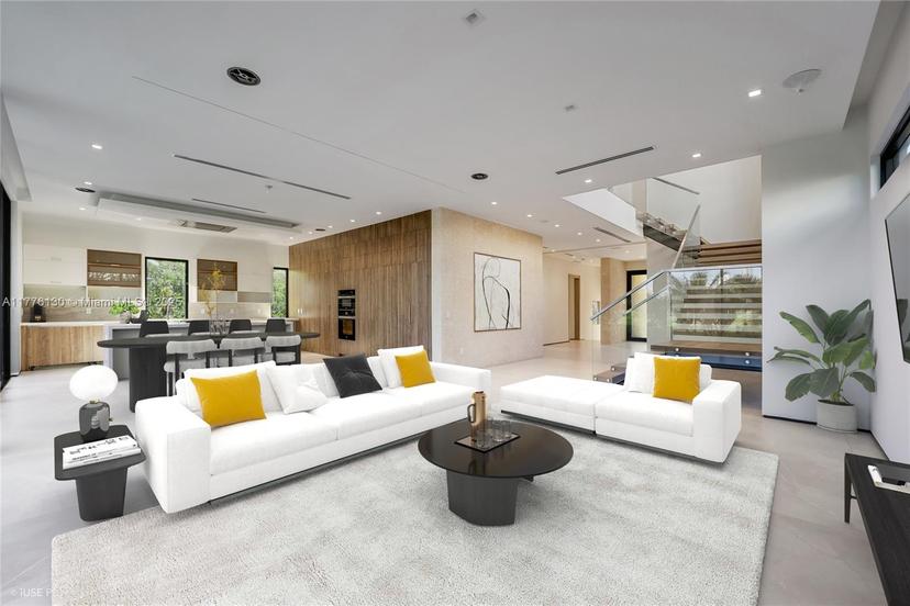 Picture of 5825 Alton Rd, Miami Beach FL 33140