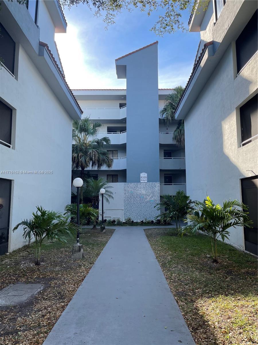 Picture of 8335 SW 152Nd Ave # 106, Miami, FL 33193