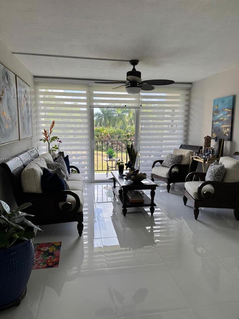Picture of 820 NW 87Th Ave # 303, Miami FL 33172
