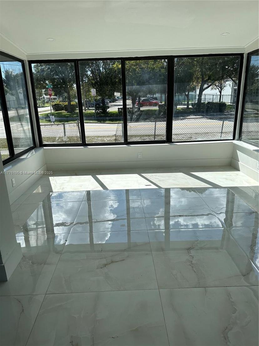Picture of 671 SW 28Th Ter, Fort Lauderdale FL 33312