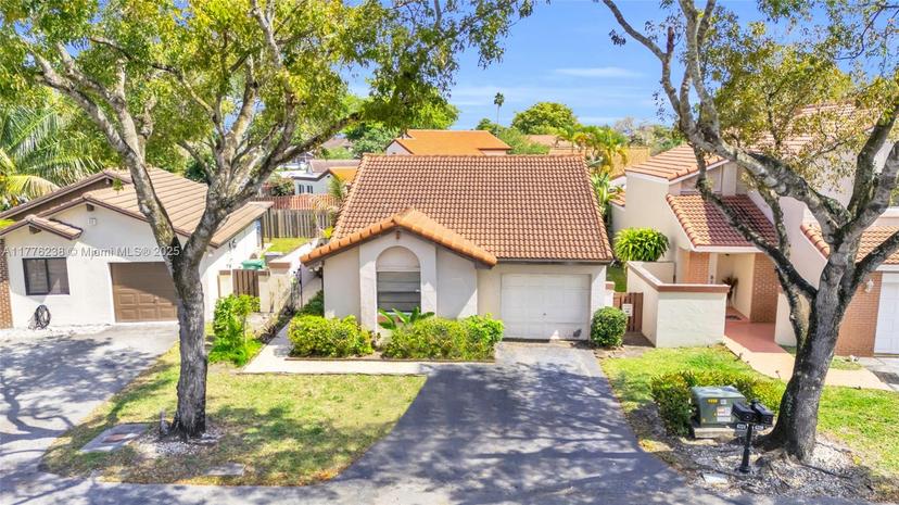 Picture of 6224 NW 179Th Ter, Hialeah FL 33015