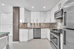 Picture of 5055 Collins Ave # 7A, Miami Beach, FL 33140