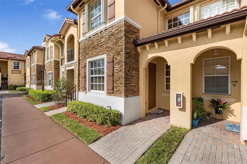 Picture of 1650 NE 33Rd Rd # 10, Homestead FL 33033