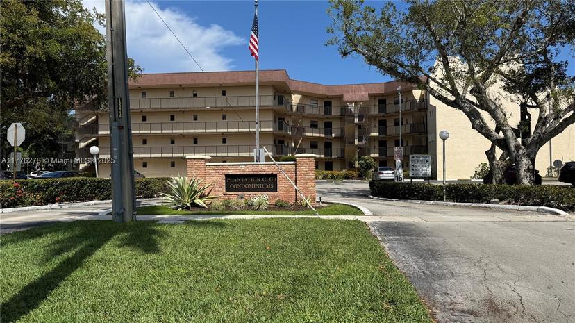 Picture of 6755 W Broward Blvd # 101, Plantation FL 33317