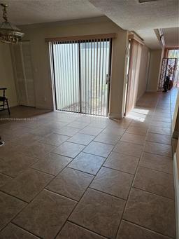 Picture of 13186 SW 10Th Ln, Miami, FL 33184