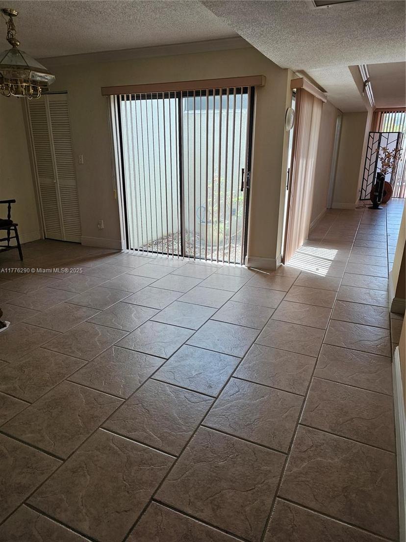 Picture of 13186 SW 10Th Ln, Miami FL 33184