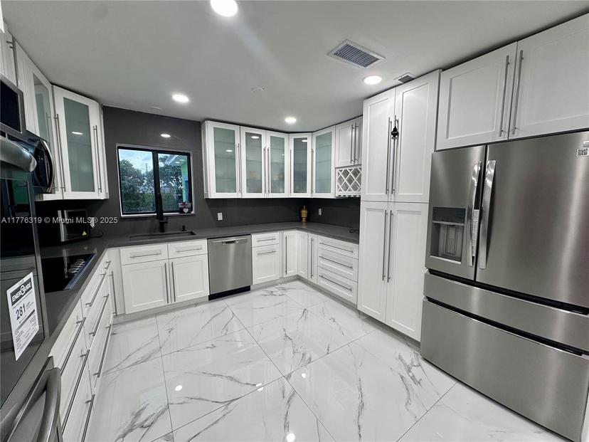 Picture of 1360 NE 137Th St, North Miami FL 33161