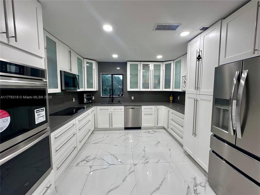 Picture of 1360 NE 137Th St, North Miami FL 33161