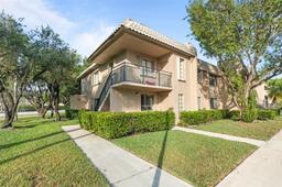 Picture of 340 Racquet Club Rd # 201, Weston, FL 33326