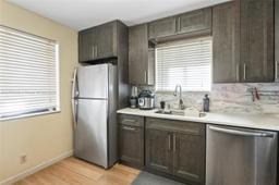 Picture of 340 Racquet Club Rd # 201, Weston, FL 33326
