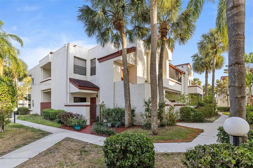 Picture of 1417 Avon Ln # 103, North Lauderdale FL 33068