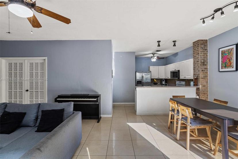 Picture of 1417 Avon Ln # 103, North Lauderdale FL 33068