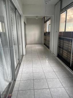 Picture of 3301 Spanish Moss Ter # 901, Lauderhill, FL 33319