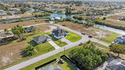 Picture of 122 NE 20 Ter, Cape Coral, FL 33909