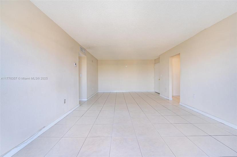 Picture of 9350 Fontainebleau Blvd # 602, Miami FL 33172