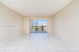 Picture of 9350 Fontainebleau Blvd # 602, Miami, FL 33172