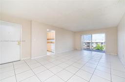 Picture of 9350 Fontainebleau Blvd # 602, Miami, FL 33172