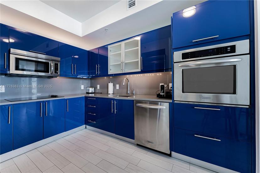 Picture of 3101 Bayshore Dr # 603, Fort Lauderdale FL 33304