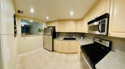 Picture of 2731 Taft St # 106, Hollywood, FL 33020