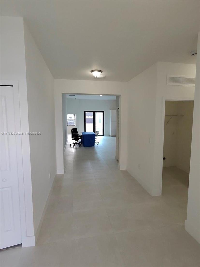 Picture of 14428 SW 13Th Ter, Miami FL 33184
