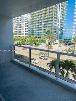 Picture of 5700 Collins Ave # 4N, Miami Beach, FL 33140