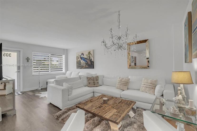 Picture of 1030 9Th St # 305, Miami Beach FL 33139