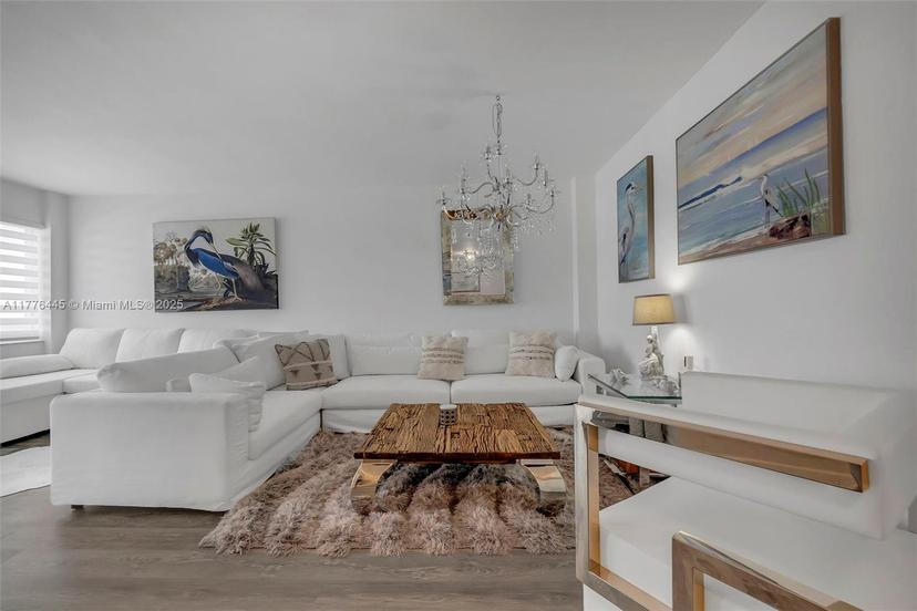 Picture of 1030 9Th St # 305, Miami Beach FL 33139