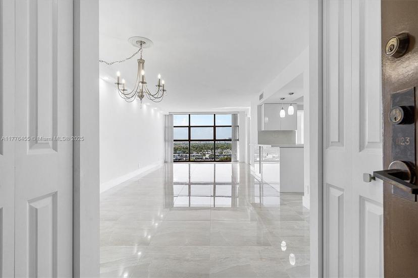 Picture of 600 Parkview Dr # 1123, Hallandale Beach FL 33009
