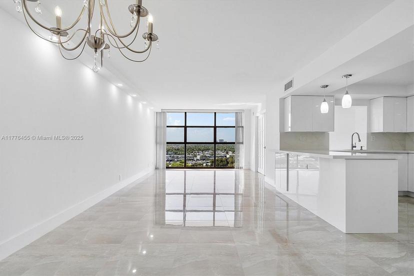 Picture of 600 Parkview Dr # 1123, Hallandale Beach FL 33009