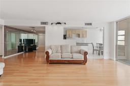 Picture of 18021 Biscayne Blvd # 1701, Aventura, FL 33160