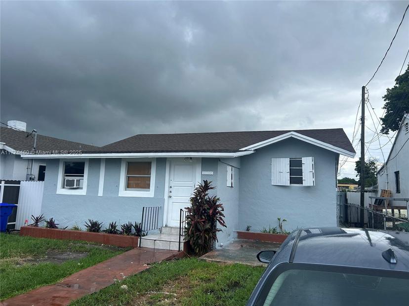 Picture of 2708 NW 22 Ct, Miami FL 33142