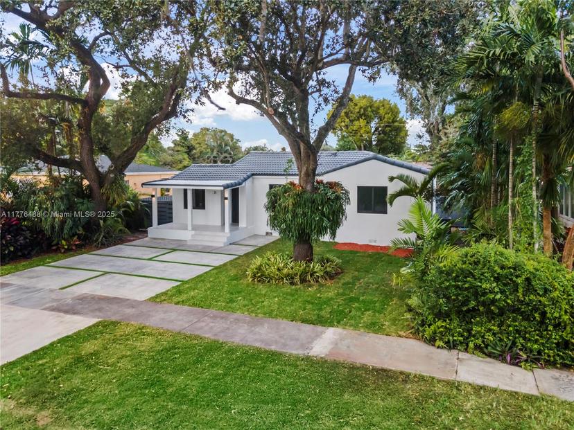 Picture of 31 Carlisle Dr, Miami Springs FL 33166
