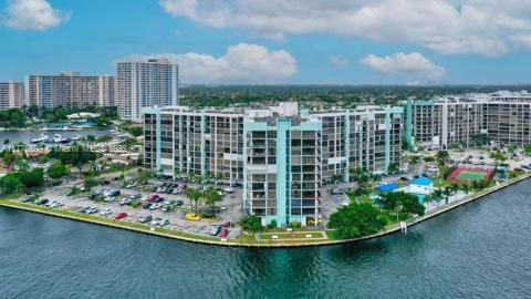 Picture of 200 Leslie Dr # 719, Hallandale Beach FL 33009