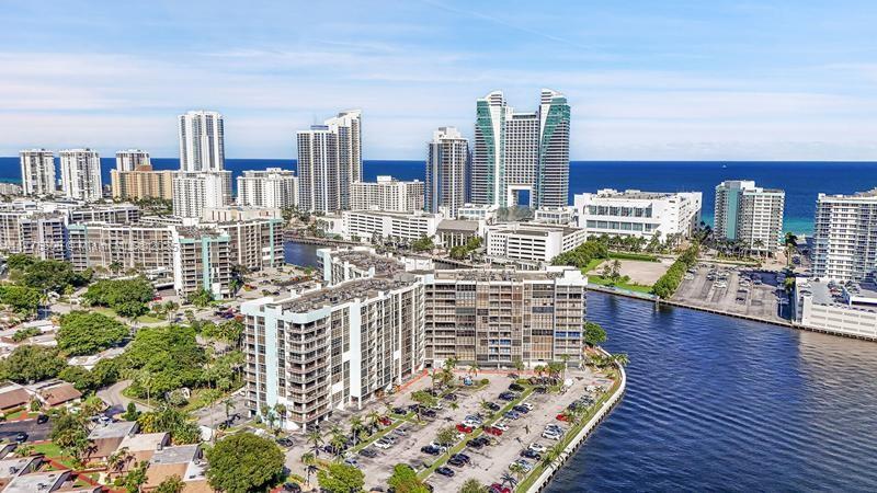 Picture of 200 Leslie Dr # 719, Hallandale Beach FL 33009