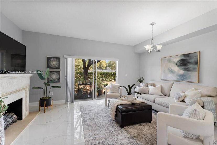 Picture of 8834 W Flagler St # 4, Miami FL 33174
