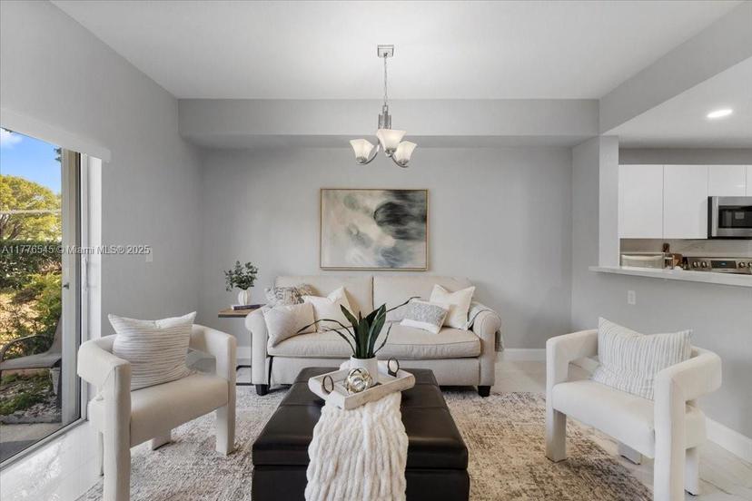 Picture of 8834 W Flagler St # 4, Miami FL 33174