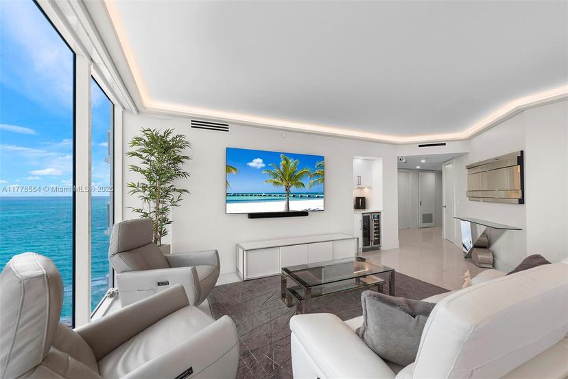 Picture of 4775 Collins Ave # 2607, Miami Beach FL 33140