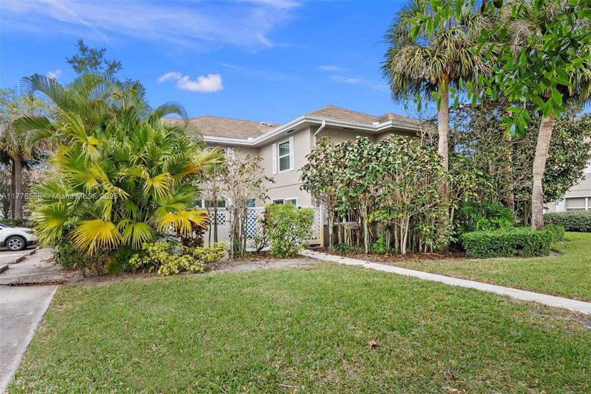 Picture of 3485 SW Sunset Trace Cir # 3485, Palm City FL 34990