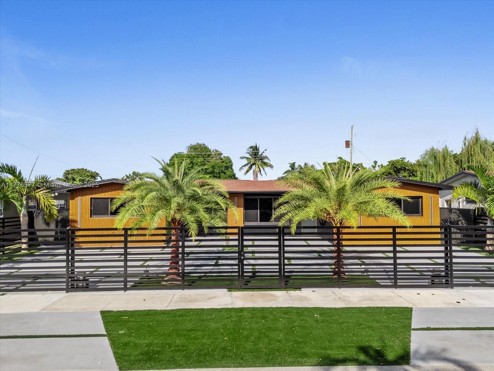 Picture of 19511 NE 18Th Pl, Miami, FL 33179
