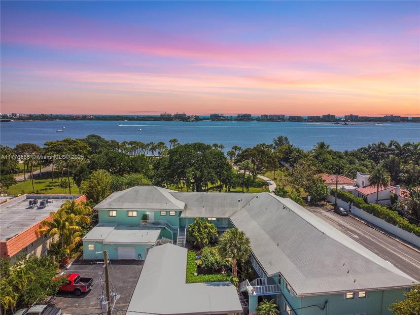Picture of 421 S Lakeside Dr # 10, Other City - In The State Of Florida FL 33460