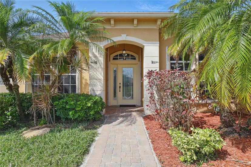 Picture of 1425 SW Oriole Ln, Port St. Lucie FL 34953