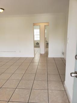 Picture of 318 Majorca Ave # 306, Coral Gables, FL 33134