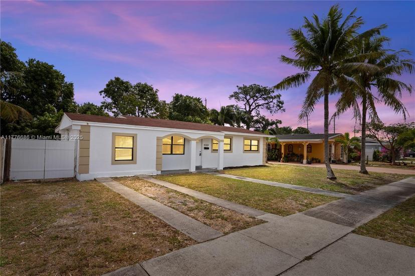 Picture of 1124 S Ridge St, Lake Worth FL 33460