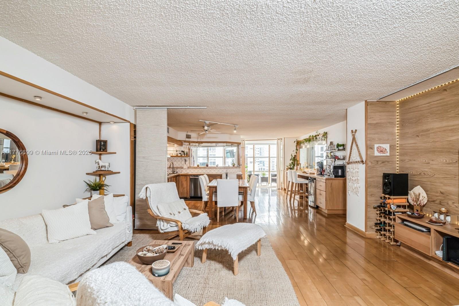 Picture of 6423 Collins Ave # 1602, Miami Beach, FL 33141