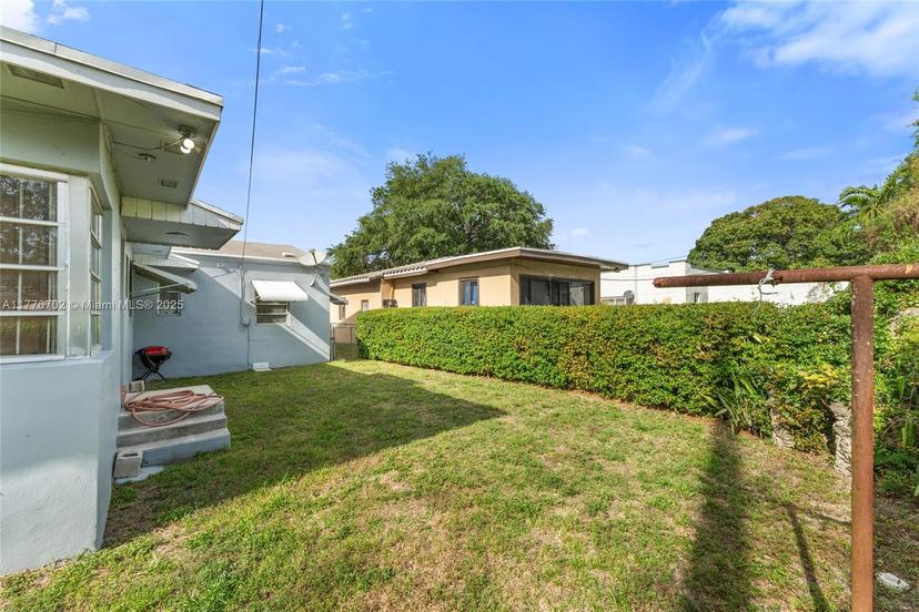 Picture of 944 NW 47Th St, Miami FL 33127
