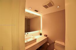 Picture of 3 Island Ave # 7A, Miami Beach, FL 33139