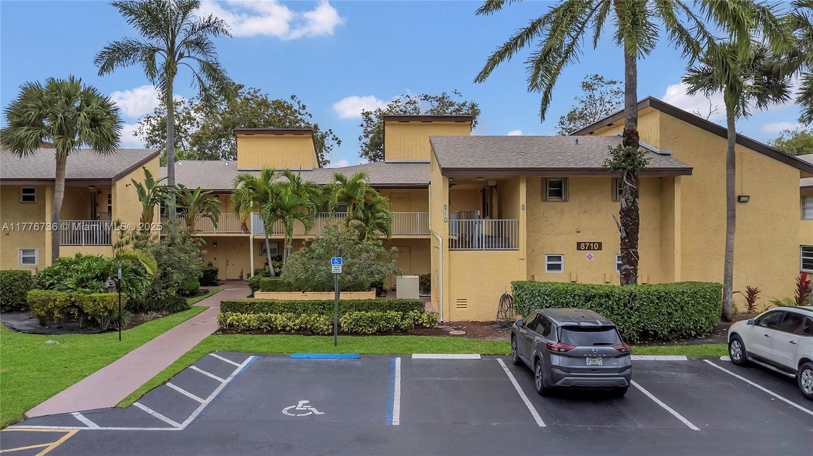 Picture of 8710 Azalea Ct # 101, Tamarac, FL 33321