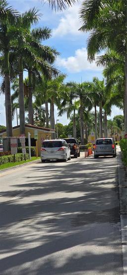 Picture of 2918 SE 15Th Rd # 59, Homestead, FL 33035