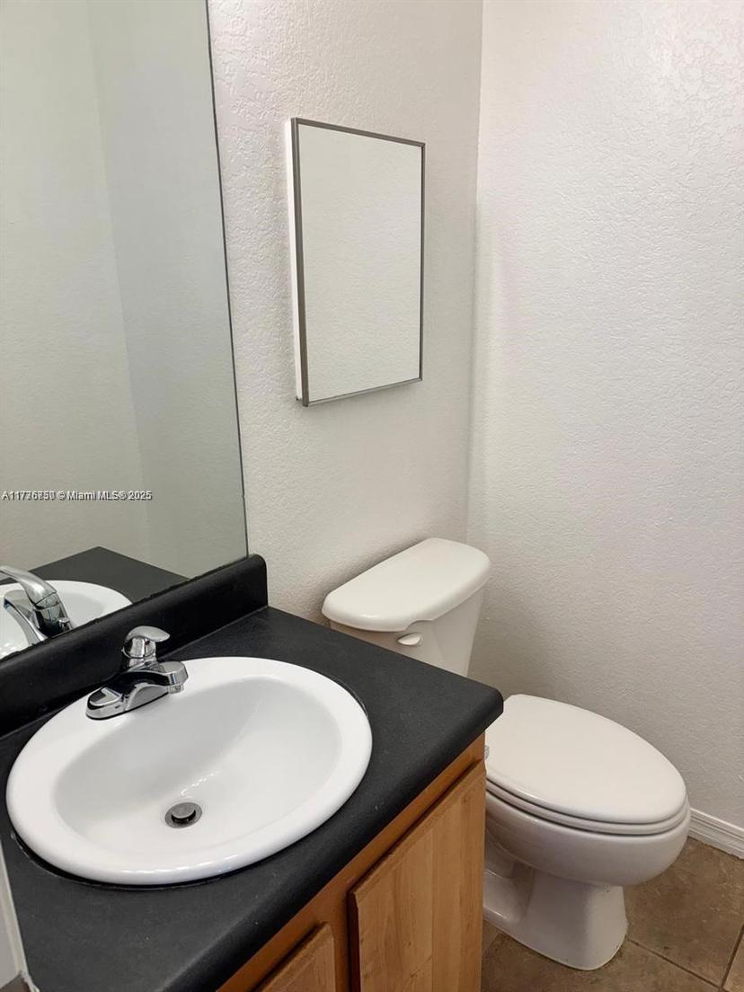 Picture of 2062 NE 167Th St # 112, North Miami Beach FL 33162